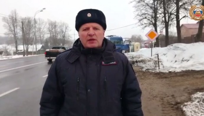 В ДТП с двумя грузовиками на трассе М8 в Ярославской области погиб мужчина