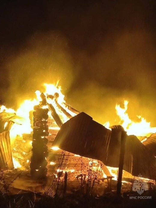 В Башкирии мужчина попал в реанимацию после крупного пожара В Башкирии мужчина попал в реанимацию после крупного пожара