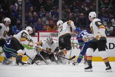 Гол Барбашева принёс «Вегасу» трудовую победу над «Детройтом»