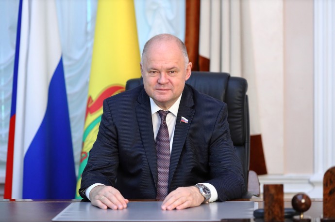 Вадим Супиков поздравил с праздником пензенских учителей Вадим Супиков поздравил с праздником пензенских учителей