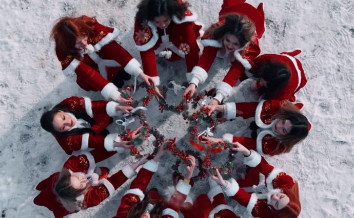 Сахалинские танцоры сняли клип на берегу Охотского моря