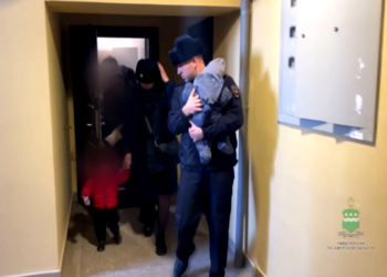 В Приамурье следователи предъявили обвинение женщине в истязании детей