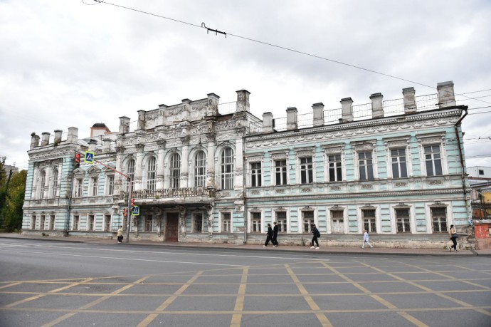 Дом с атлантами в Ярославле изымут у собственника через суд