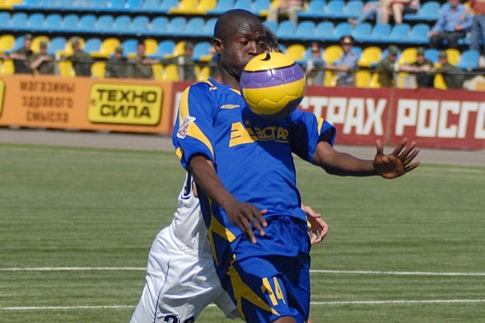 "Похоронили" заживо: телеканал извинился за ложную новость о смерти экс-игрока "Ростова" "Похоронили" заживо: телеканал извинился за ложную новость о смерти экс-игрока "Ростова"