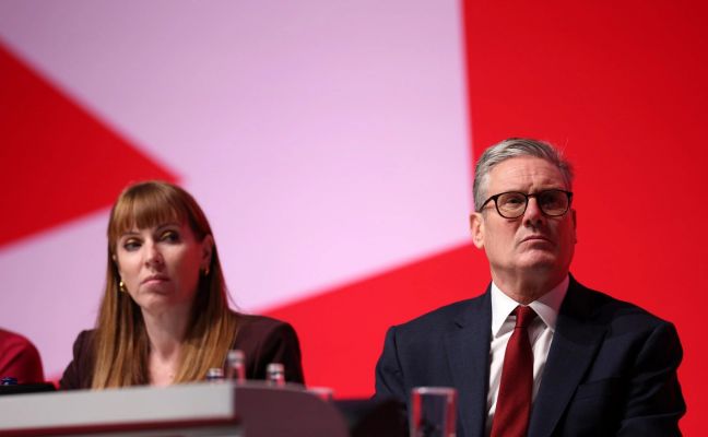 Sunday Telegraph: В Великобритании готовится заговор против премьер-министра