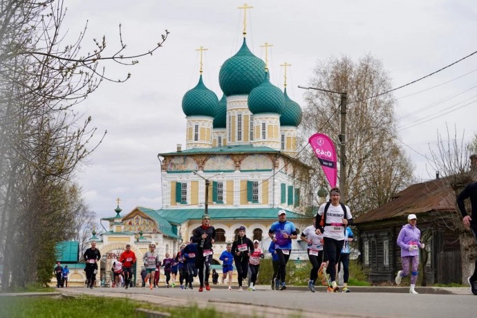Тутаевский полумарафон «Май. Мир. Молодость» открыл новый сезон проекта «Фармэко – Бегом по Золотому кольцу»