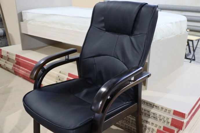 В Якутии осужденные исполняют заказы на реставрацию мебели