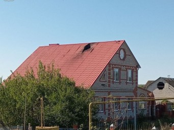 Украинский беспилотник ударил по машине с людьми в Валуйском округе