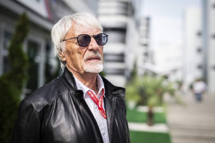 Экс-глава Формулы-1 назвал пилотов, которых взял бы себе в команду, там нет Ферстаппена Экс-глава Формулы-1 назвал пилотов, которых взял бы себе в команду, там нет Ферстаппена