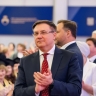 Вице-губернатор Владимир Омельницкий поздравил выпускников Института медицинского образования Центра Алмазова