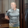 «Помни, маяк — это ты»: Экс-генерал Иван Попов отреагировал на пятилетний приговор стихами и улыбкой