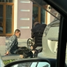 Бескультурный облик города: Центр Владивостока захватили бомжи