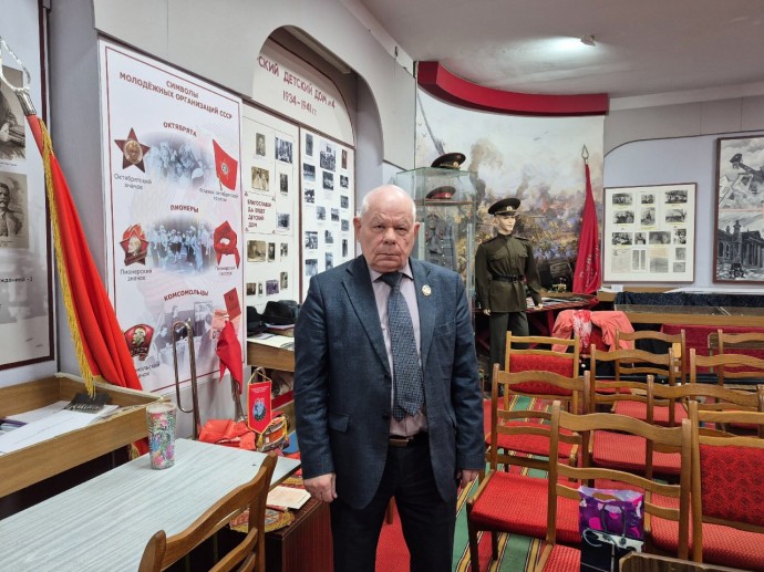 Школьникам Курска рассказали о защитниках родного города