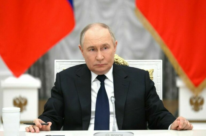 Путин: Иностранные IT-сервисы, не до конца ушедшие из РФ, надо «душить» Путин: Иностранные IT-сервисы, не до конца ушедшие из РФ, надо «душить»