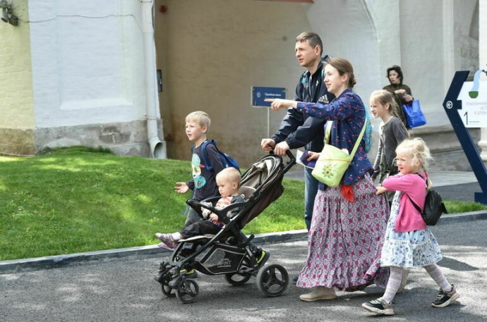 В России предложили создать единую социальную «Карту многодетности»