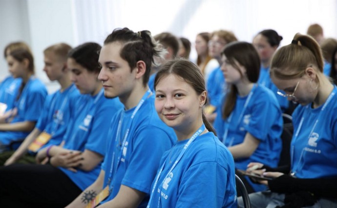 Около 150 волонтёров начали подготовку к международному чемпионату по робототехнике "Сахалин 6.0"