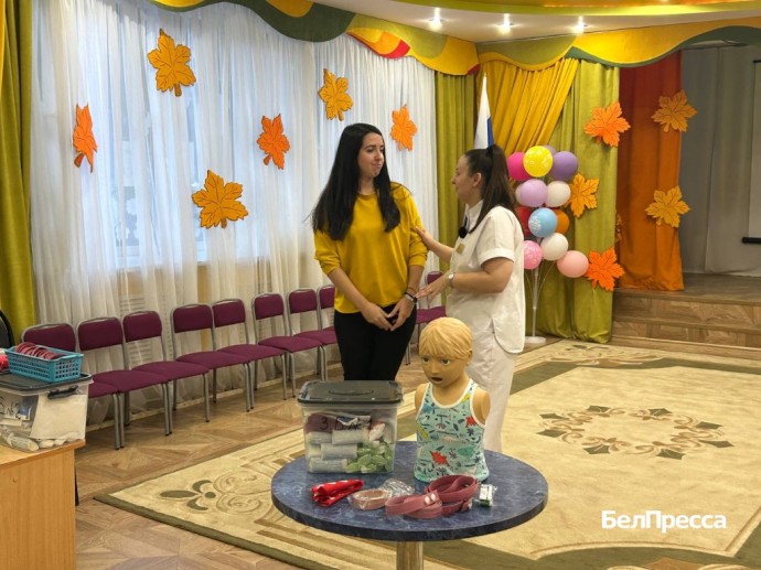 В белгородском детсаду № 70 родителей научили оказывать доврачебную помощь В белгородском детсаду № 70 родителей научили оказывать доврачебную помощь