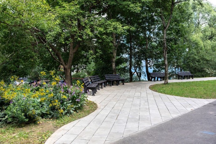 «Народная аллея»: как владивостокцы преобразили свой двор «Народная аллея»: как владивостокцы преобразили свой двор