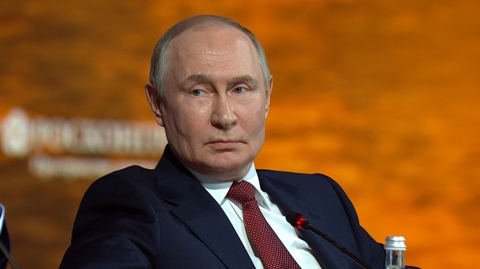 Акции СПб биржи резко выросли после разговора Путина и Трампа