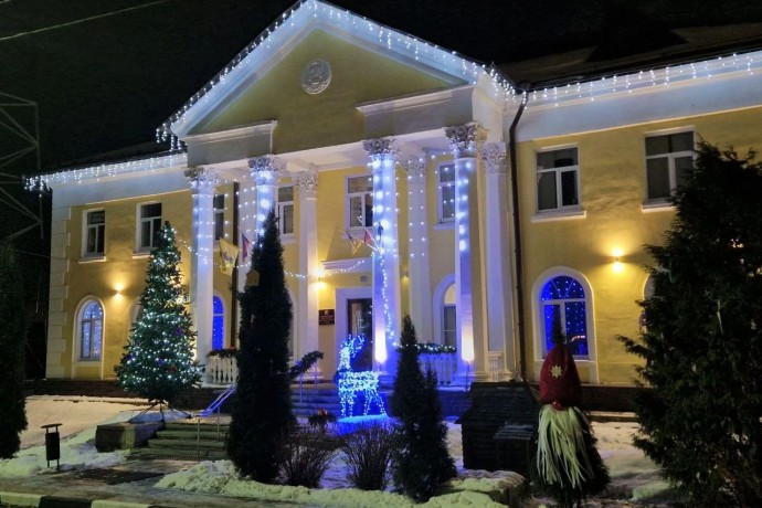 Ярославцы могут подать заявки на участие в конкурсе на лучшее зимнее оформление фасадов зданий Ярославцы могут подать заявки на участие в конкурсе на лучшее зимнее оформление фасадов зданий