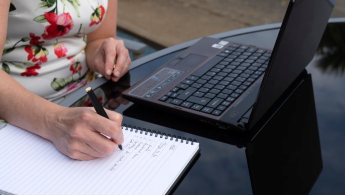 Закон защищает не только фото: как турагенту получить компенсацию за украденный контент