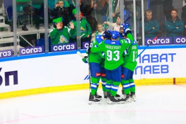 "Салават Юлаев" разгромил "Адмирал" с "сухим" счётом и поднялся в зону плей-офф