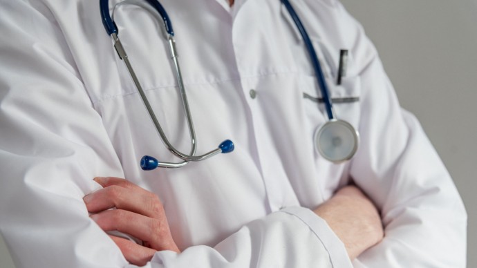 Петербургские врачи помогли 19 тысячам пациентов вновь увидеть мир ясно