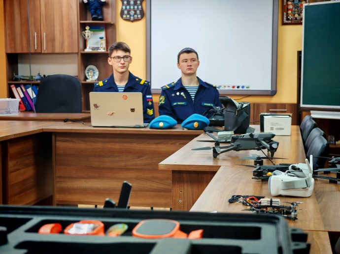 Костромских детей будут учить управлению беспилотниками со школьной скамьи