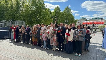 "Лидеры России" возложили цветы в память о героях Великой Отечественной войны