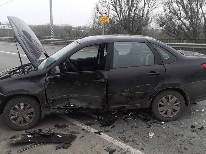 11-летний мальчик пострадал при столкновении легковушек под Белгородом