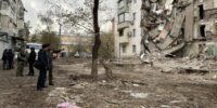 После обрушения пятиэтажки в Астрахани возбуждено уголовное дело за халатность