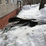 Опасность над головой: в пензенской пятиэтажке обрушились крыша и стекло балкона
