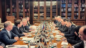 Алексей Оверчук провёл рабочую встречу с Министром промышленности, недропользования и торговли Ирана Мохаммадом Атабаком