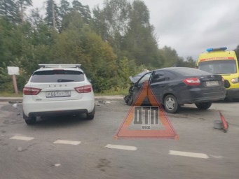 На окраине Пензы случилось серьезное ДТП: на месте работала реанимация
