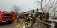 В Астрахани возле здания госархива заметили скопление пожарных машин