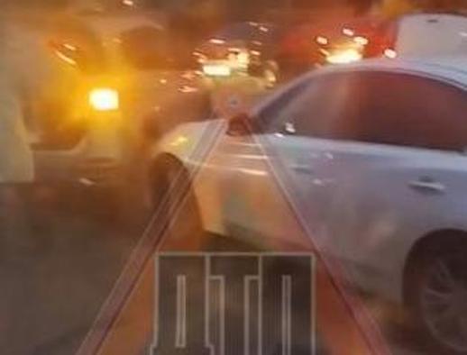 На окраине Пензы случилась авария с двумя машинами