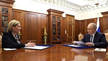 Путин похвалил Минкульт за работу с фондом "Защитники Отечества"