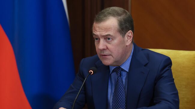 Европа не признает степень угрозы ядерного конфликта, заявил Медведев