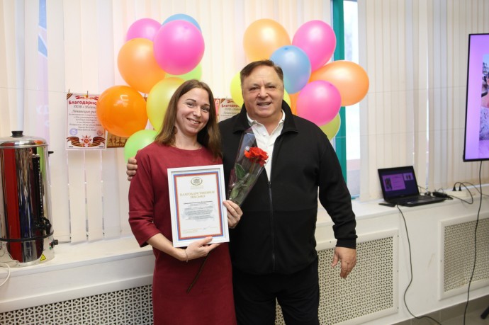 Олег Валенчук: Лучший подарок для мамы — успехи детей Олег Валенчук: Лучший подарок для мамы — успехи детей