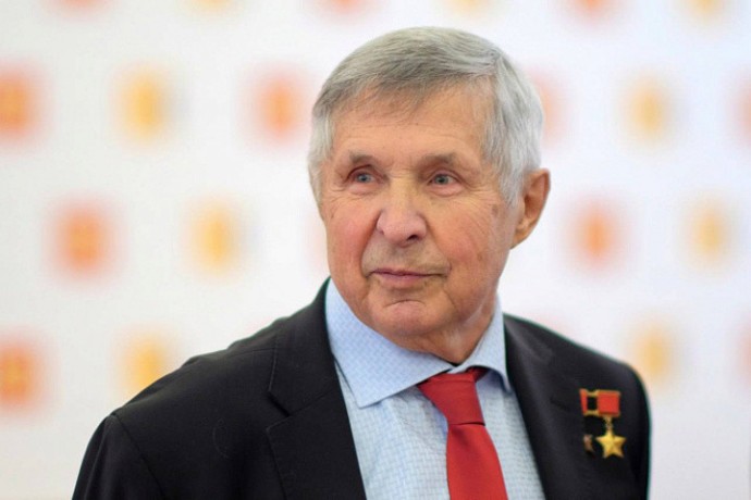 Виктор Савиных отмечает 85-летие
