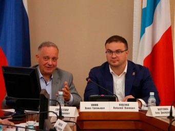 «ПРОФ-IT.2025» – в Омске при участии губернатора обсудили подготовку форума
