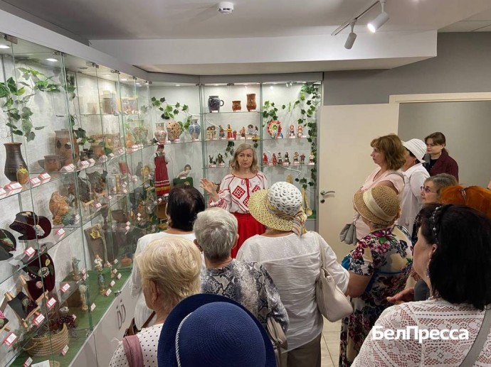 В Белгороде на очередную экскурсию «У себя в гостях» отправились 36 пенсионеров