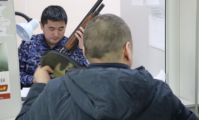 Якутяне за неделю передали более 110 единиц оружия для нужд СВО