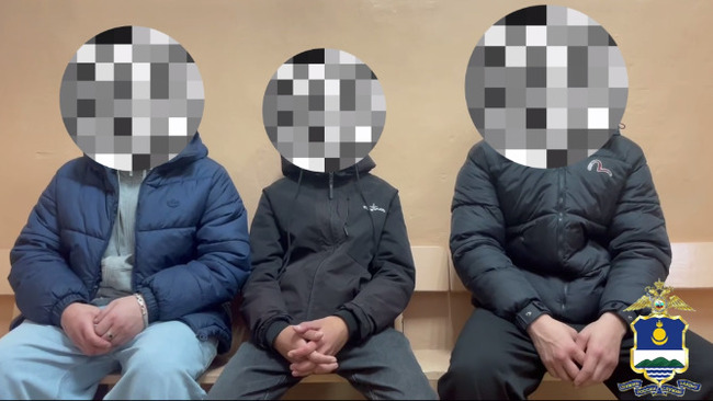 В Улан-Удэ три негодяя избили и ограбили на улице пьяного мужчину