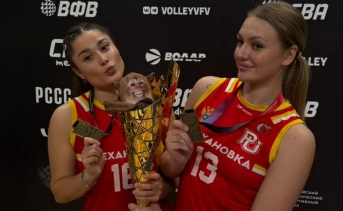 Выпускницы спортшколы по волейболу Сахалинской области взяли Кубок СВА