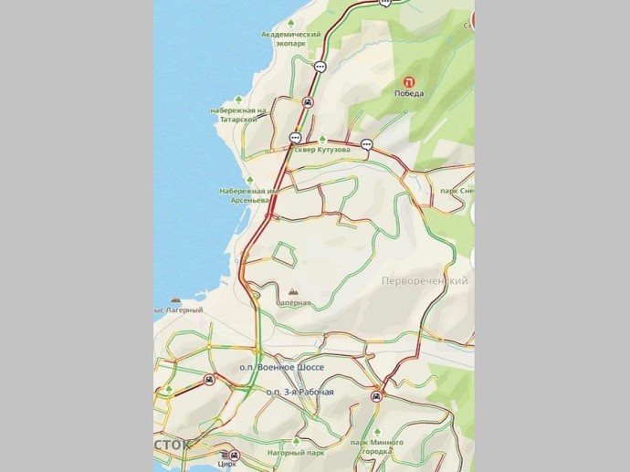 Утренний Владивосток парализован дождём и авариями на дорогах Утренний Владивосток парализован дождём и авариями на дорогах