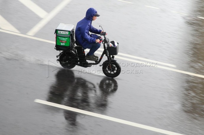 Облачно с прояснениями и до плюс 10 ожидается в столичном регионе 26 октября