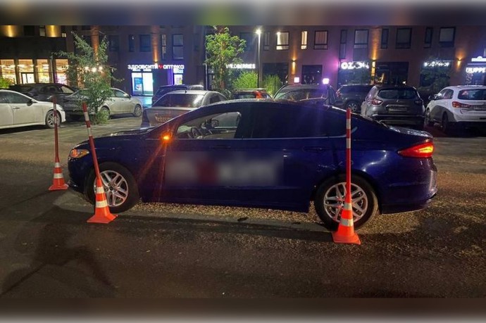 Приехал к бабушке и попал в ДТП: Ford Fusion сбил ребенка в Тюмени