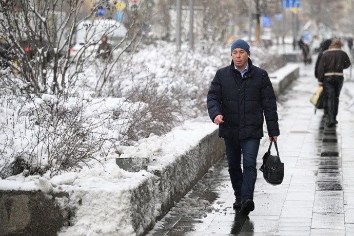 Синоптик Леус: Сформировавшийся снежный покров в Москве сойдет к субботе