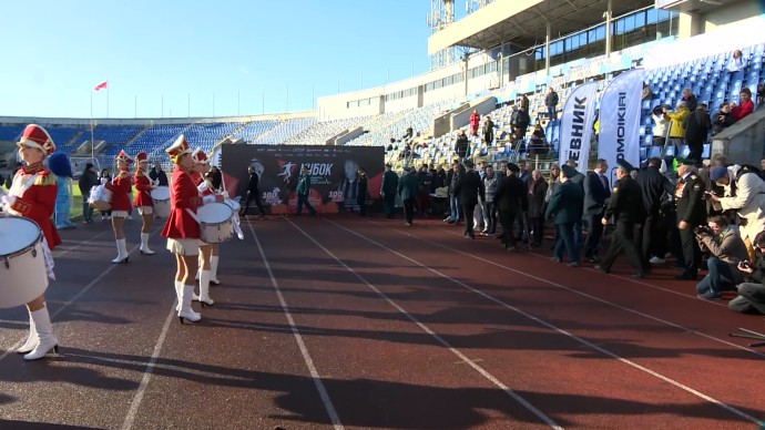 На стадионе «Петровский» стартовал «Кубок Лаврова и Семёнова» по футболу На стадионе «Петровский» стартовал «Кубок Лаврова и Семёнова» по футболу